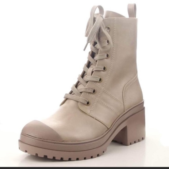 Tan Nude chunky boots - Picture 1 of 2